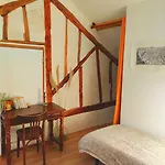 10 Personnes La Petite Ferme D'en Courtiels بيت للعطل *