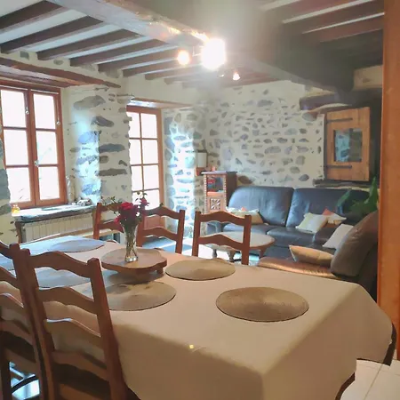 10 Personnes La Petite Ferme D'en Courtiels