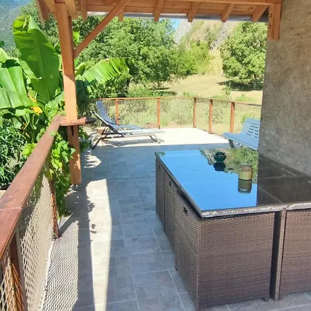 10 Personnes La Petite Ferme D'en Courtiels *