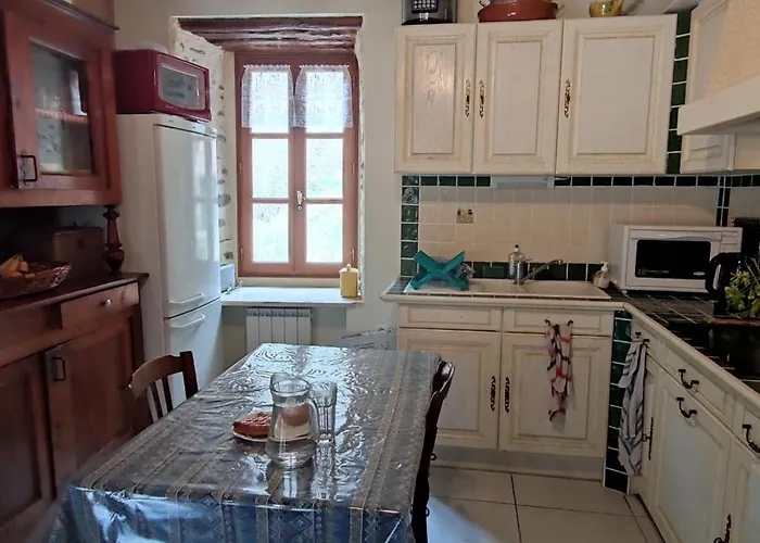 10 Personnes La Petite Ferme D'en Courtiels 別荘 *