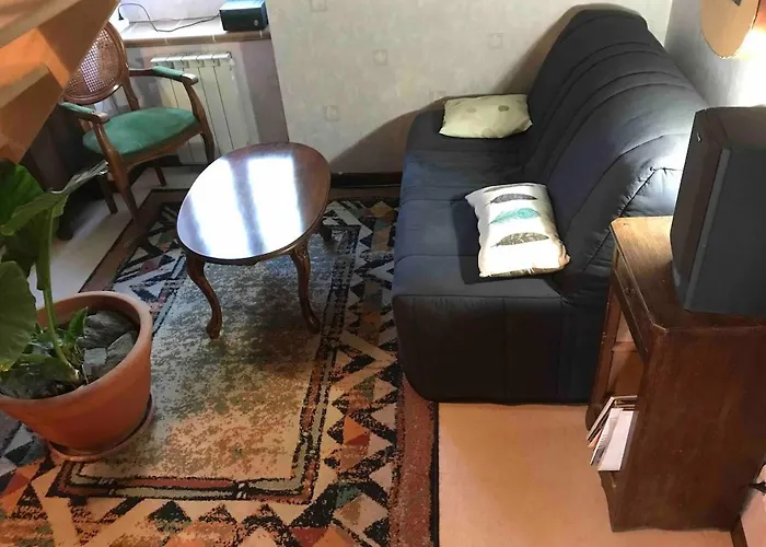 10 Personnes La Petite Ferme D'en Courtiels *