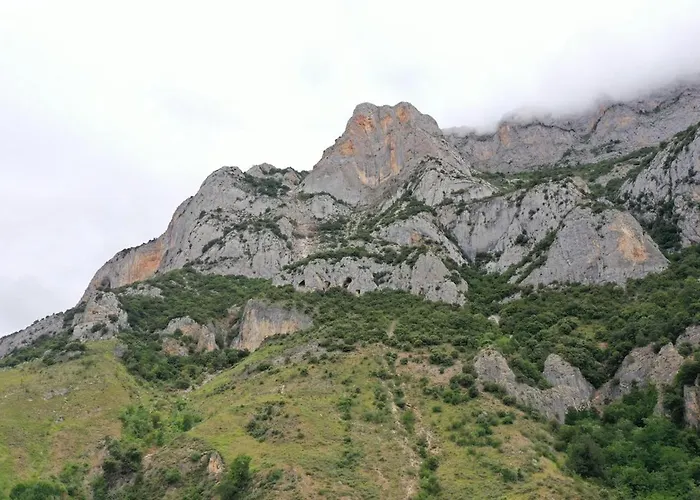 10 Personnes La Petite Ferme D'en Courtiels 別荘 *